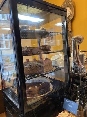 Pies Friday 12 Jan 2024. The peanut butter jelly pie (3rd rack, on the right side) is tasty and has a pink cream dot on top. at KLUTS in Utrecht