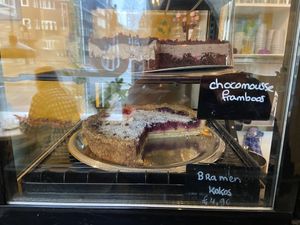 Pies Monday 15 Jan (plus Pandan pie)  at KLUTS in Utrecht