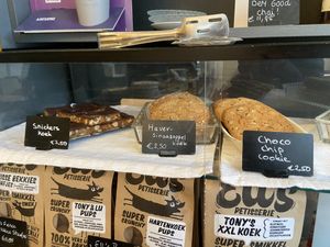 Cookies and bars. The orange-oat cookie is quite good: not a too strong orange peel taste.  at KLUTS in Utrecht