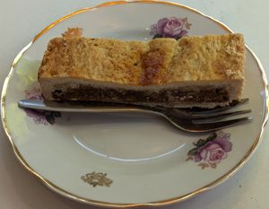 walnut cake at KLUTS in Utrecht