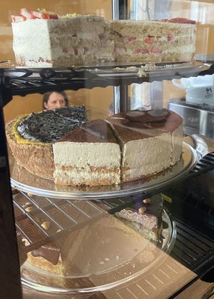 Pies Saturday 8 June 2024: strawberry/limoncello, sesame/mango, tiramisu and praliné/choco mousse.  at KLUTS in Utrecht