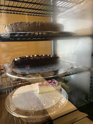 Pies Tuesday 29 Oct 2024. The bottom pie is a tasty raspberry cheesecake.  at KLUTS in Utrecht