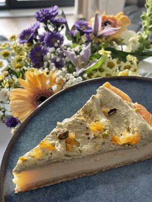Pistachio orange cheesecake   at KLUTS in Utrecht