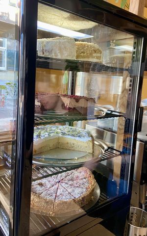 Pies Thu 20 March 2025: lychee/coconut, raspberry/chocolate mousse, peach and cherry/coconut  at KLUTS in Utrecht