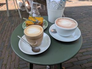 The pumpkin and orange cake was delicious. Drinks too at KLUTS in Utrecht