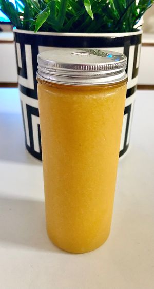 Mango pineapple smoothie at Groove in Dubai