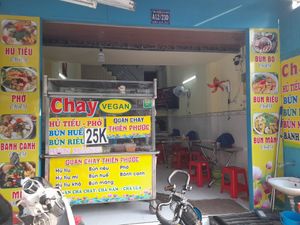 Looking in at Thiện Phước in Ho Chi Minh City