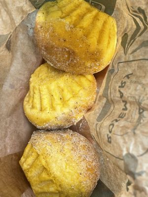 Briochette vegan   at ROSEMARY - Salon de patisserie in Nantes