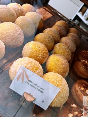 vegan sweet potato brioche at ROSEMARY - Salon de patisserie in Nantes