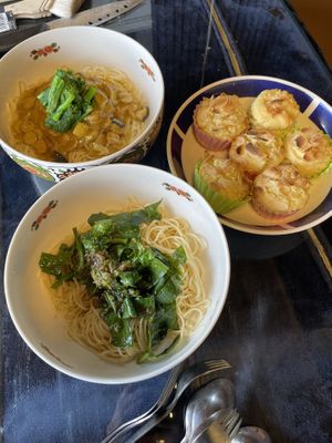 (All-vegan) carbonara with spinach, pepperoncini with  sausage and nanohana, and gluten-free muffins  at Neruson Village Fusaya Mountain Lodge - ねるそん村 房谷山荘 in Chiba