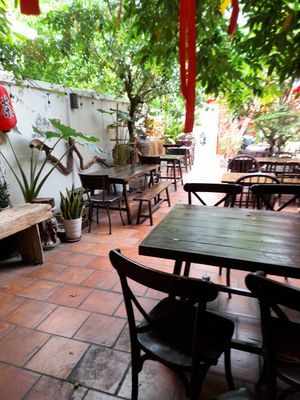 Garden dining area at Tiệm Chay Heye - Hương Vị Đài Loan in Ho Chi Minh City
