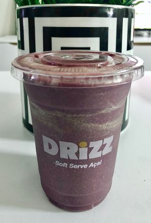 Acai shake with almond milk at Drizz Soft Serve Açai in Dubai