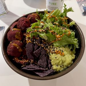 beetroot falafel bowl  at MALOA Poke Bowl in Basel
