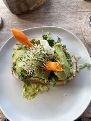 Avo smash  at Bliss the Berry in Willemstad