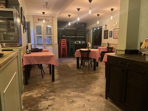 Indoor seating  at Mi Familia Ristorante in Willemstad