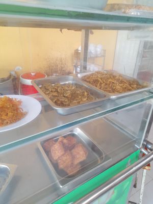 Starting to prepare at Quán Chay Tâm Đức 2 in Ho Chi Minh City