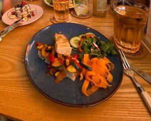 Veggi focaccia - with grilled veggies, carrot hummus and rucola at Waui Maui Café in Voecklabruck
