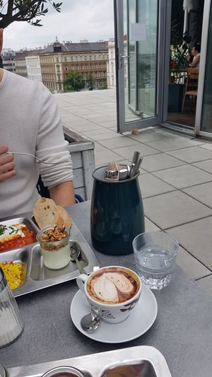 Cappuccino with oat milk (no extra charge) at Oben in Vienna