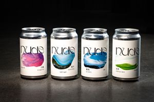 本日のクラフトビール（缶） at Niwa in Kyoto