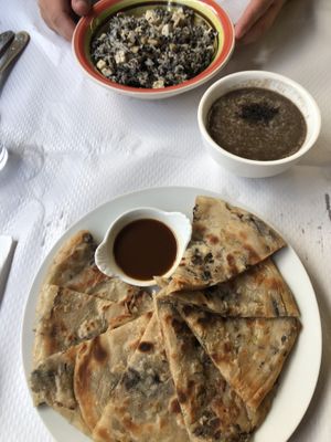 Crêpes et riz sauté aux algues/tofu/champignon - soupe champignons/tofu at Toutofu in Paris