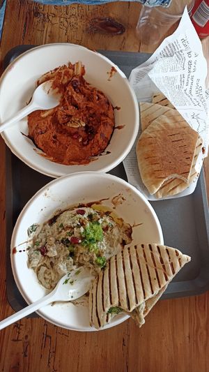 Babaganoush e mohammara at Yalla Amigo in Verona