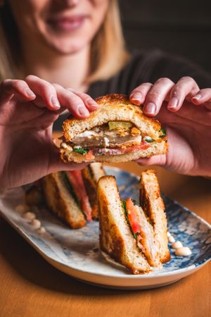 Yummy sand with oyster mushroom tempura  at Maora Restaurant - Batignolles in Paris