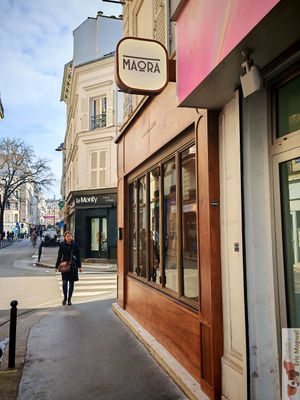 Street view at Maora Restaurant - Batignolles in Paris