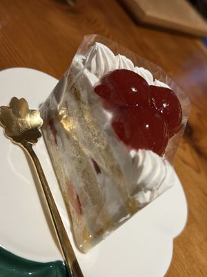 Miracle Strawberry shortcakee  at UNO RAMEN - Sanjo in Kyoto