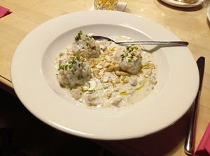 "Semmelknödel mit Pilz-Weißwein-Creme & Cashewkernen" at Alpenrose Bayrischzell in Bayrischzell