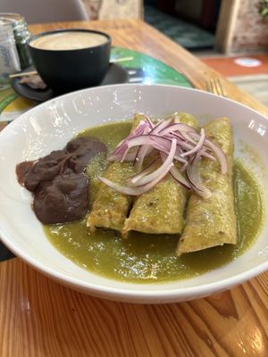 Enchiladas de jamaica sin quesoo  at Maco Cafe in Queretaro
