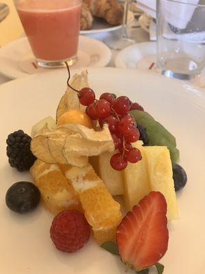 Fresh fruit & juice etc   at Bagni Di Pisa in Pisa