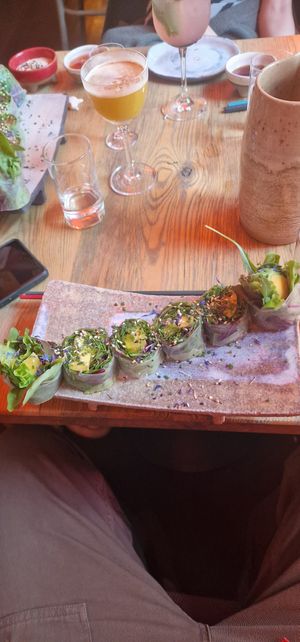 Mango summer rolls at Ryžių Jūra in Vilnius