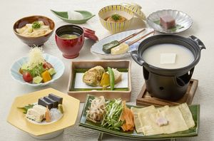 Vegetarian Lunch

A special vegan-friendly lunch made with soybeans and fresh vegetables. at Yuba & Tofu Restaurant Umenohana Honmachi - 梅の花 本町店 in Osaka
