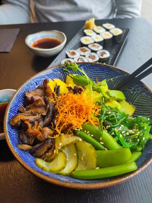  at Vossa Sushi in Voss