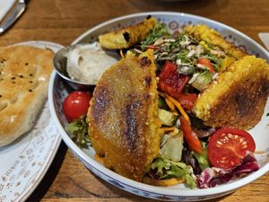 Falafel'li Salata at Bona'me - Düsseldorf in Dusseldorf