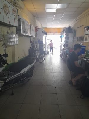 Park your bike next to the table at Khai Tâm in Ho Chi Minh City