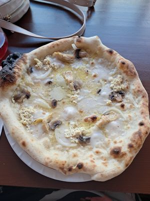 Seasimonal special Sad Beige at FLIP - Vegan Pizza in Tampere