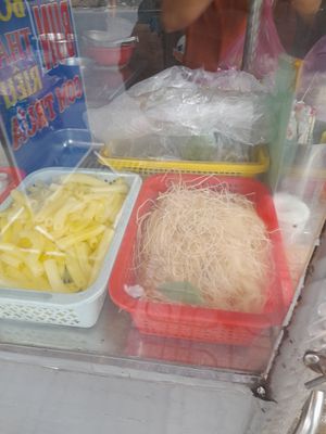 Ingredients for vegan noodle soups at Hu Tiu- Nui in Ho Chi Minh City