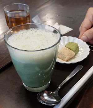 Sweet Soymilk Matcha (700¥) comes with 2 Warabimochi at Umezono - Sanjo Teramachi Store in Kyoto