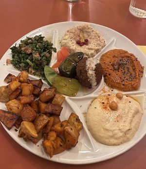 Mezzé  at Too Pita in Bordeaux