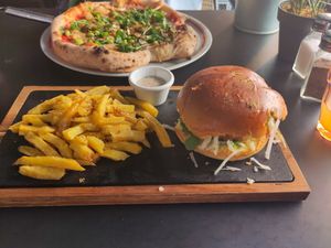 Chickn Burger at Buffala Figueres in Figueres