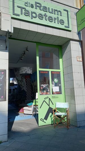 outside at Die Raumtapeterie in Dusseldorf