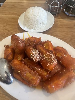 Organize Tofu w/steamed rice   at Bangkok Broiler  in Hesperia