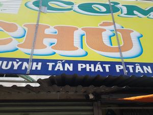 Main sign outside at Du Món in Ho Chi Minh City