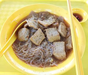 Prawn Noodle (Beehoon option) at Kwan Tzi Zhai Vegetarian Cuisine 觀自齋 - Geylang in Central Singapore