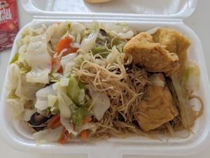 $3.50 beehoon with 2 ingredients at Kwan Tzi Zhai Vegetarian Cuisine 觀自齋 - Geylang in Central Singapore