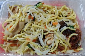 Fried Hokkien Mee - takeaway at Kwan Tzi Zhai Vegetarian Cuisine 觀自齋 - Geylang in Central Singapore