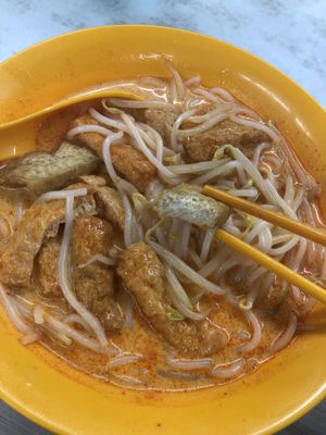 laksa $3 👍🏻👍🏻👍🏻 at Kwan Tzi Zhai Vegetarian Cuisine 觀自齋 - Geylang in Central Singapore