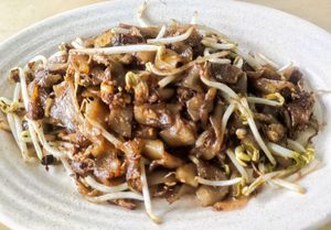 Best ever Vegetarian char kuey teow at Life Recipes - 蔬食 in Kuching