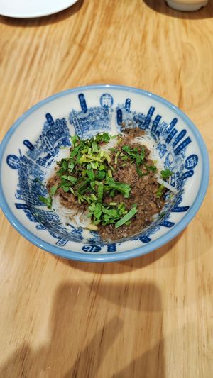 Mushroom Sauce with Rice noodles at Du Hsiao Yueh Taipei Dihua Branch in Taipei
